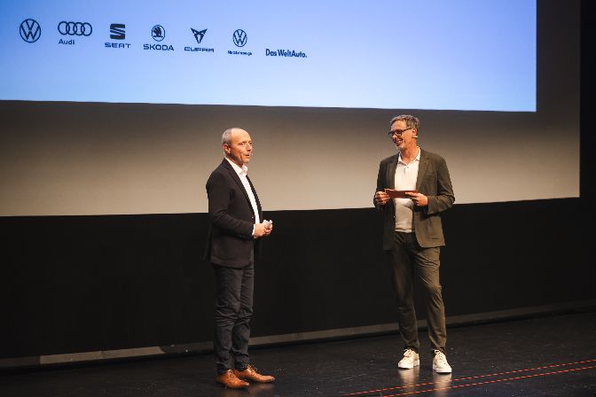 Thomas%20Sykora%20hat%20uns%20durch%20unsere%20Feierveranstaltung%20begleitet