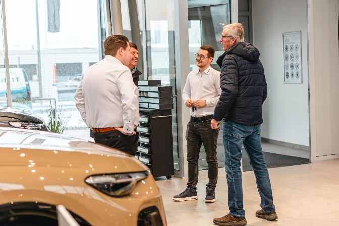 Bei%20interessanten%20Gespr%E4chen%20lernten%20unsere%20Interessenten%20unser%20breites%20Produktangebot%20kennen