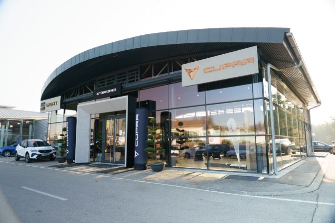 Impressionen%20von%20der%20SEAT%20%26%20CUPRA%20Schauraumer%F6ffnung